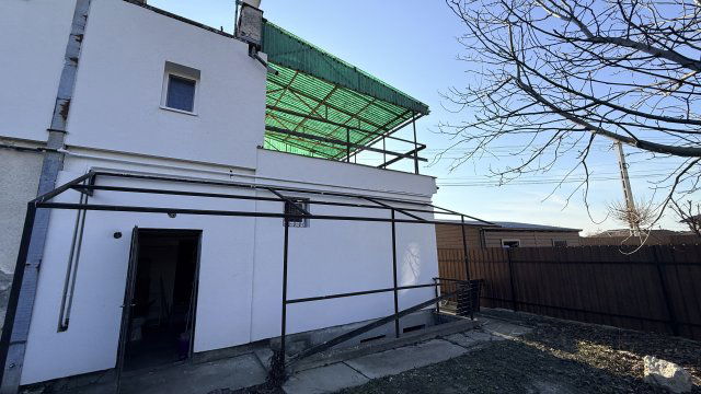 Eladó téglalakás, Szigetszentmiklóson 84.9 M Ft, 4 szobás