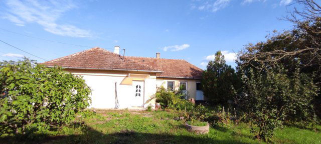 Eladó családi ház, Napkoron 34 M Ft, 2 szobás