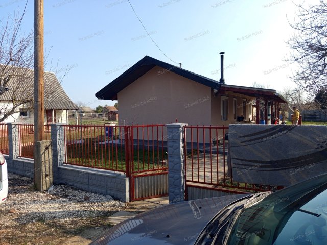 Eladó mezogazdasagi ingatlan, Tószegen 16 M Ft, 1 szobás