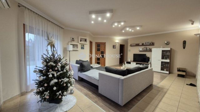 Eladó családi ház, Kecskeméten 89 M Ft, 4 szobás