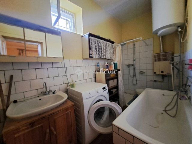 Eladó családi ház, Töttösön 18 M Ft, 4 szobás