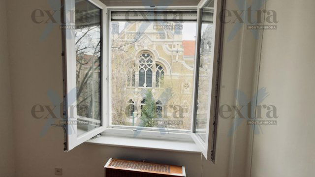 Eladó téglalakás, Szegeden 62.99 M Ft, 2 szobás