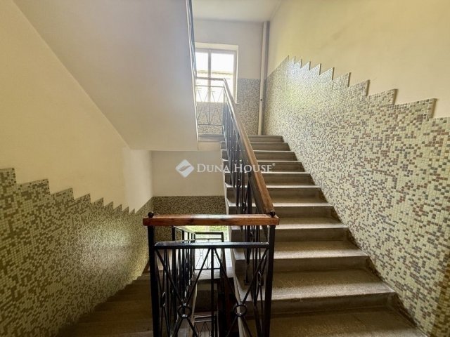 Eladó téglalakás, Budapesten, V. kerületben 84.9 M Ft, 2 szobás