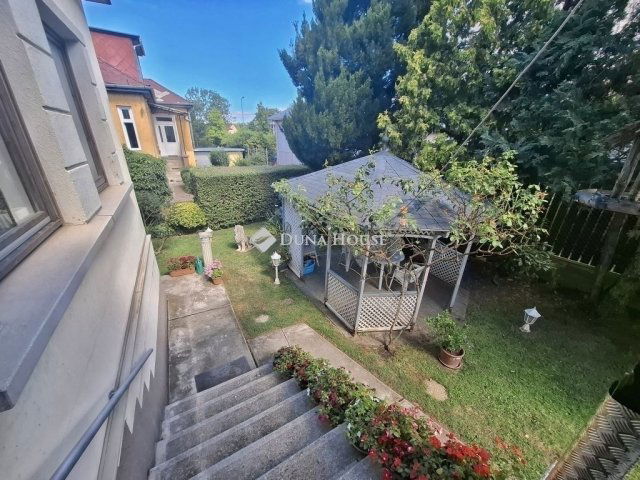 Eladó családi ház, Budapesten, X. kerületben 170 M Ft, 4 szobás