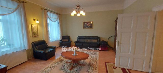 Eladó családi ház, Kunszentmártonban 27.999 M Ft, 2 szobás