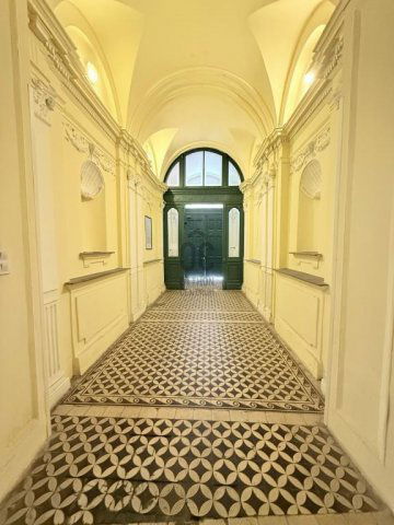 Eladó téglalakás, Budapesten, VII. kerületben 136 M Ft, 3 szobás