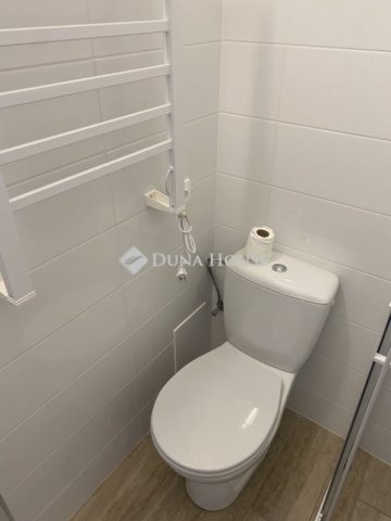 Eladó téglalakás, Budapesten, IV. kerületben 42.5 M Ft, 1 szobás