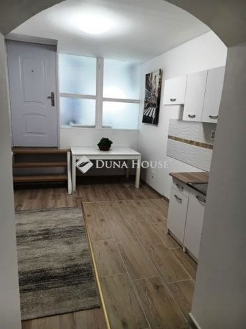 Eladó téglalakás, Budapesten, VII. kerületben 23.9 M Ft