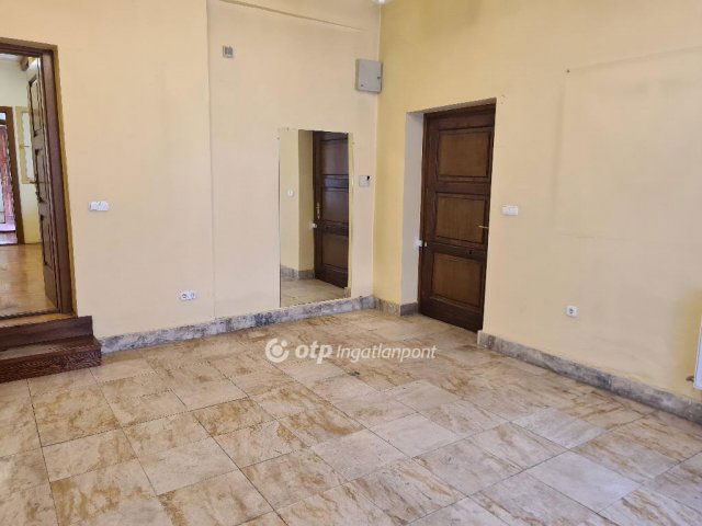 Eladó iroda, Budapesten, IX. kerületben 63.9 M Ft