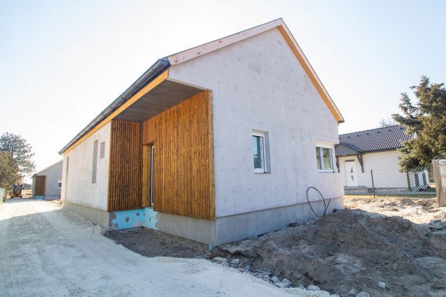 Eladó nyaraló, Balatonkeresztúron, Akácfa utcában 72 M Ft