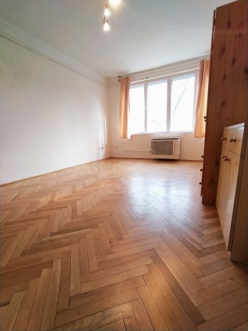 Kiadó téglalakás, albérlet, III. kerületben, Meggyfa utcában