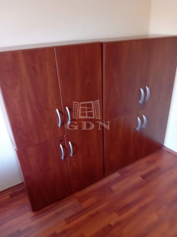 Kiadó téglalakás, albérlet, Kaposváron 240 E Ft / hó, 3 szobás