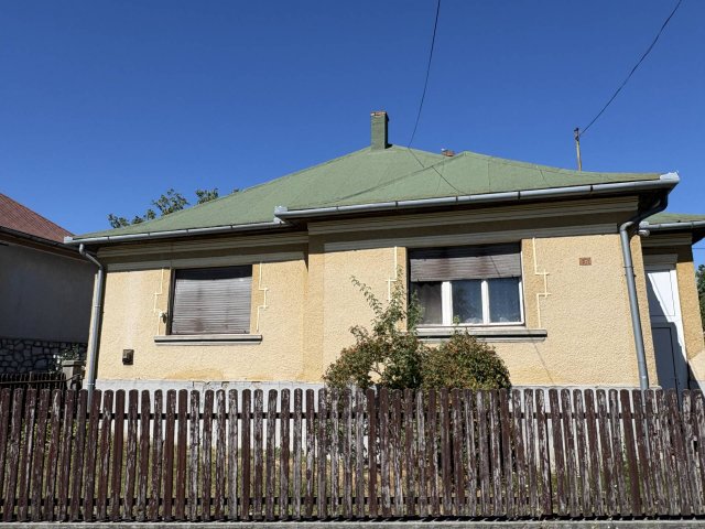 Eladó családi ház, Sajókazán 13.9 M Ft, 3 szobás