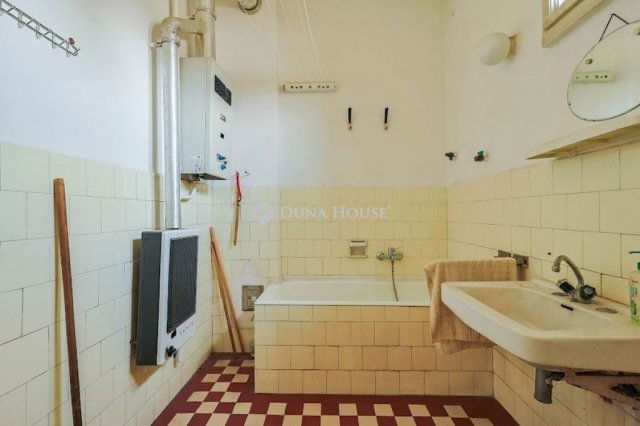 Eladó családi ház, Budapesten, XVIII. kerületben 69.9 M Ft