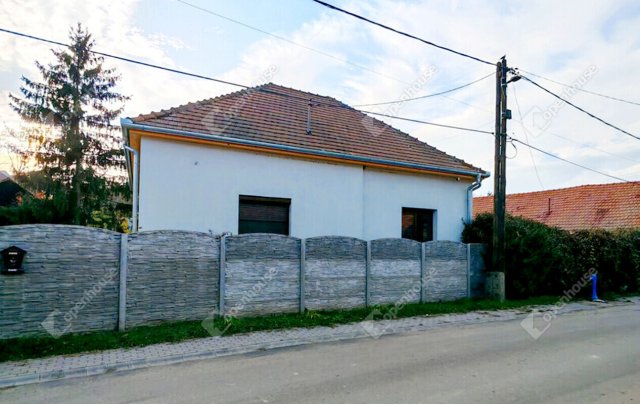 Eladó családi ház, Sajóbábonyon 39.99 M Ft, 3 szobás