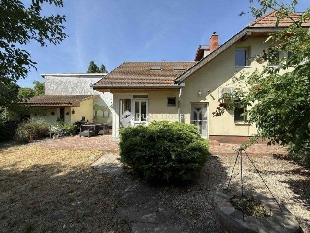 Eladó családi ház, Budapesten, XIX. kerületben 99.9 M Ft