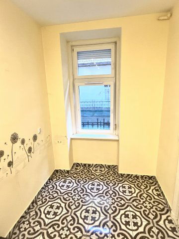 Eladó téglalakás, Budapesten, VII. kerületben, Damjanich utcában