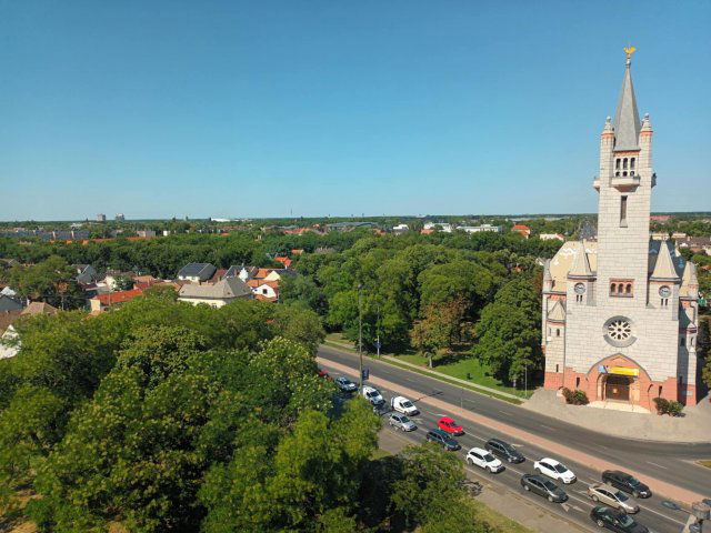 Eladó panellakás, Debrecenben, Csapó utcában 61 M Ft, 3 szobás