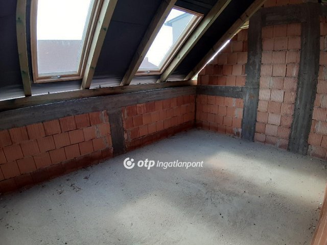 Eladó téglalakás, Siófokon 125 M Ft, 10+4 szobás