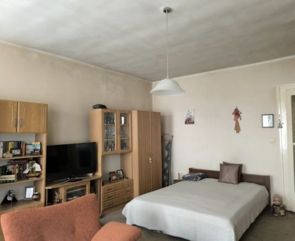 Eladó téglalakás, Egerben 41.9 M Ft, 2 szobás