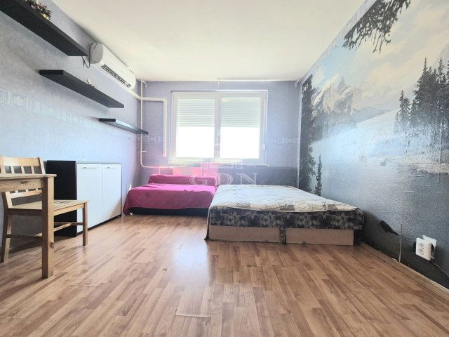 Eladó panellakás, Budapesten, XV. kerületben 66.9 M Ft