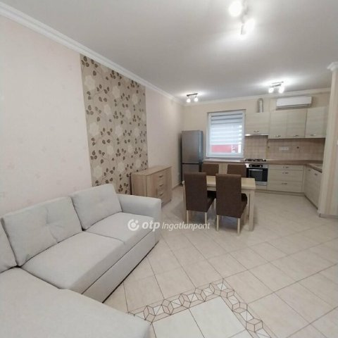 Kiadó téglalakás, albérlet, Nyíregyházán 170 E Ft / hó
