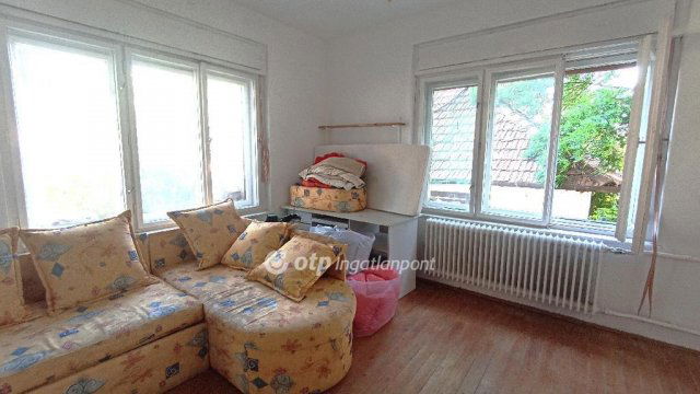 Eladó családi ház, Jászfényszarun 32.9 M Ft, 3 szobás