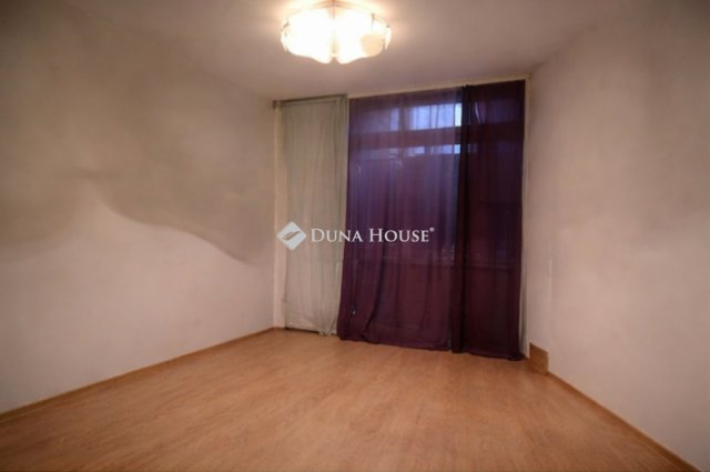 Eladó téglalakás, Budapesten, X. kerületben 100 M Ft, 5 szobás