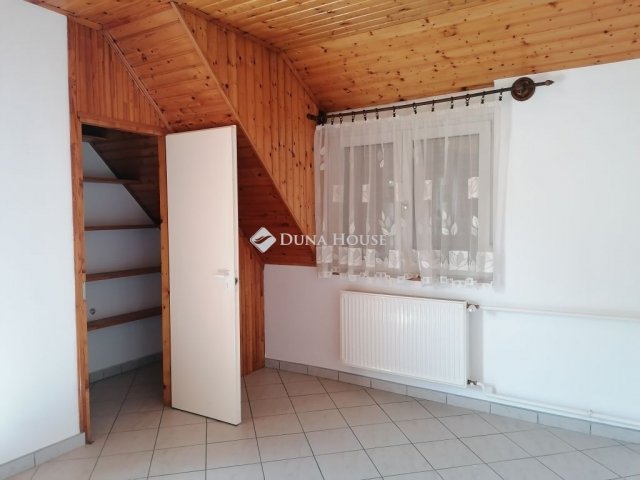 Eladó családi ház, Siklóson 105 M Ft, 3 szobás