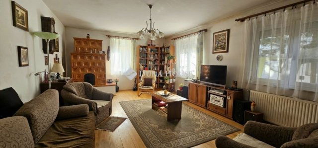 Eladó családi ház, Budakeszin 240 M Ft, 5 szobás