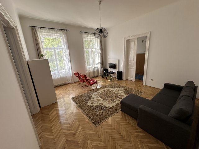 Eladó téglalakás, Budapesten, VI. kerületben 139 M Ft, 4 szobás