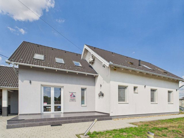 Eladó ipari ingatlan, Bugyin 120 M Ft, 8 szobás