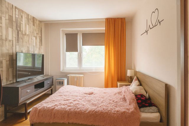 Eladó panellakás, Budapesten, XV. kerületben 67 M Ft, 3 szobás