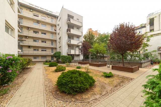 Eladó téglalakás, Budapesten, VI. kerületben 86 M Ft, 2 szobás