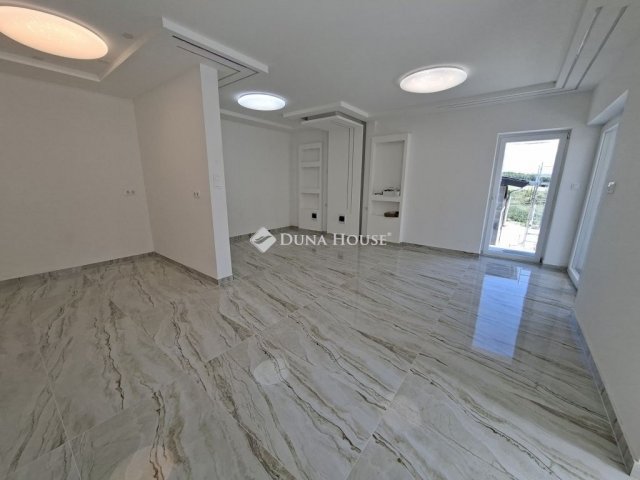 Eladó családi ház, Hatvanban 89 M Ft, 4 szobás