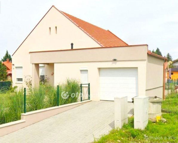 Eladó családi ház, Gyenesdiáson 125 M Ft, 4 szobás