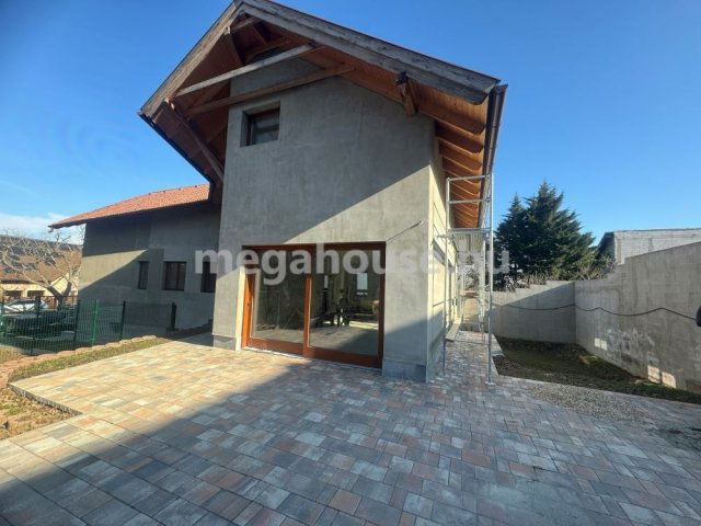 Eladó családi ház, Törökbálinton 369 M Ft, 5 szobás