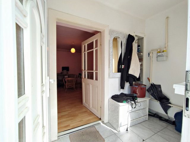 Eladó családi ház, Pécelen 38 M Ft, 3 szobás