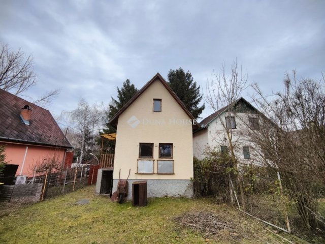 Eladó nyaraló, Péterin 35 M Ft, 2 szobás / költözzbe.hu