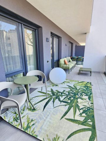 Kiadó téglalakás, albérlet, Debrecenben 950 E Ft / hó, 3 szobás