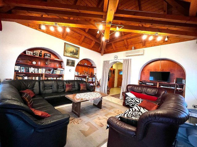 Eladó családi ház, Győrött 205 M Ft, 3+1 szobás