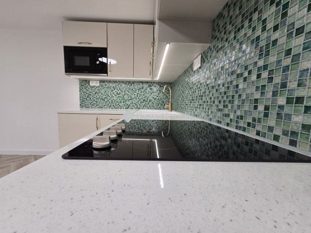 Eladó panellakás, Pécsett 51.9 M Ft, 3 szobás