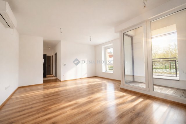 Eladó téglalakás, Budapesten, IV. kerületben 97.5 M Ft, 4 szobás