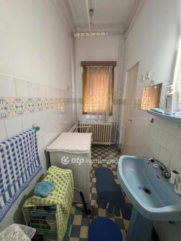 Eladó családi ház, Debrecenben 44.999 M Ft, 2 szobás