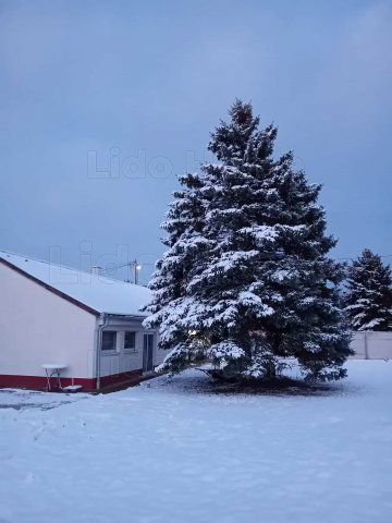 Eladó családi ház, Gönyűn 85 M Ft, 3 szobás