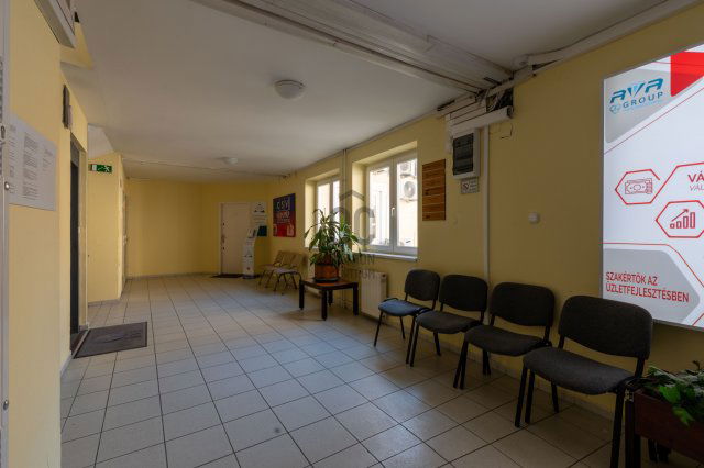 Eladó iroda, Székesfehérvárott 13.9 M Ft / költözzbe.hu