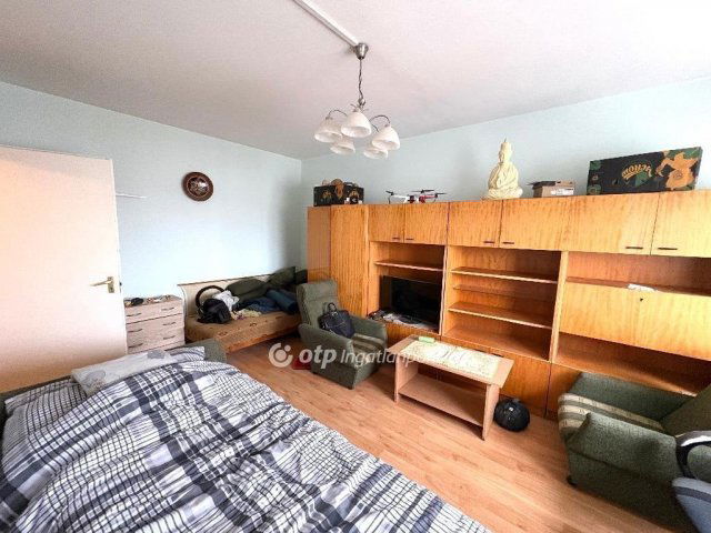 Eladó panellakás, Miskolcon 20.5 M Ft, 1+1 szobás