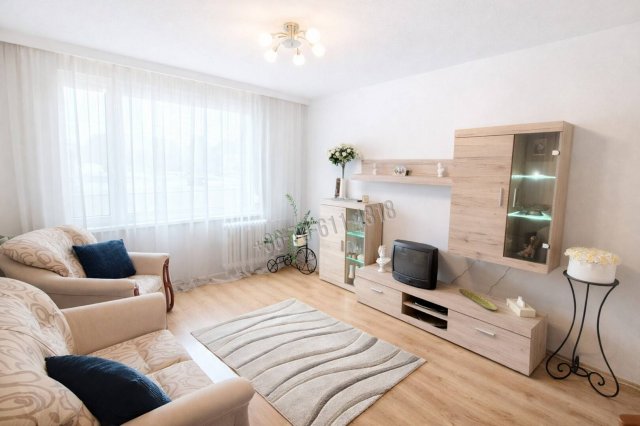 Eladó panellakás, Debrecenben 69.9 M Ft, 3 szobás