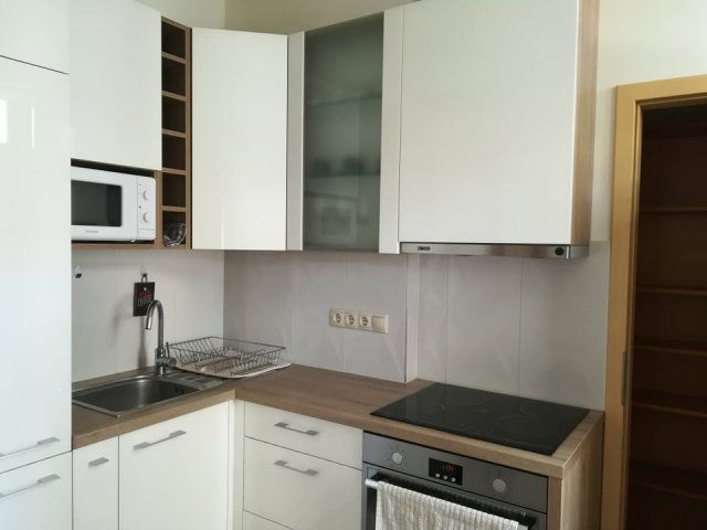 Kiadó téglalakás, albérlet, Pécsett, Anna utcában, 1 szobás