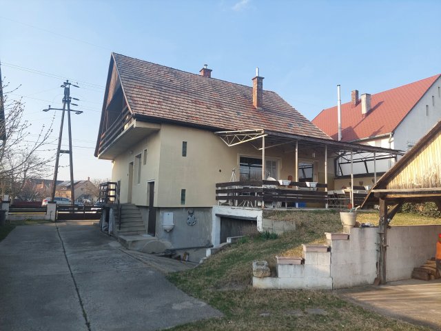 Eladó családi ház, Tokodon 69.5 M Ft, 3 szobás